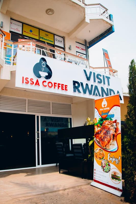 Outdoor seating and entrance at Issa Coffee (22)