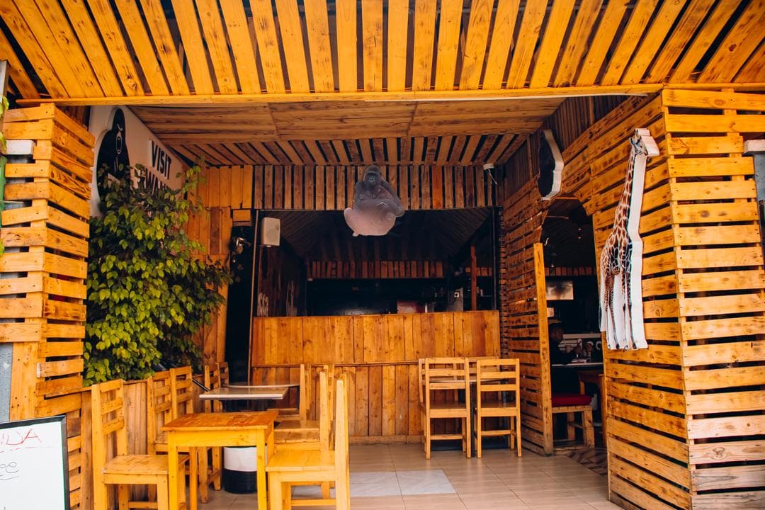 Indoor seating at Issa Coffee (23)