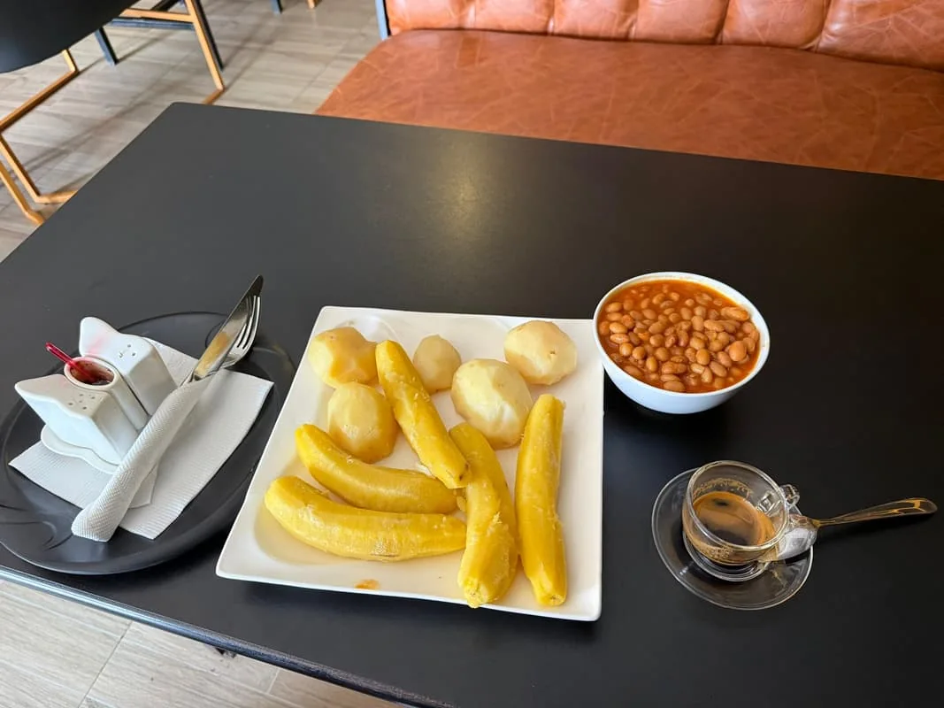 Food at Issa Coffee (11)