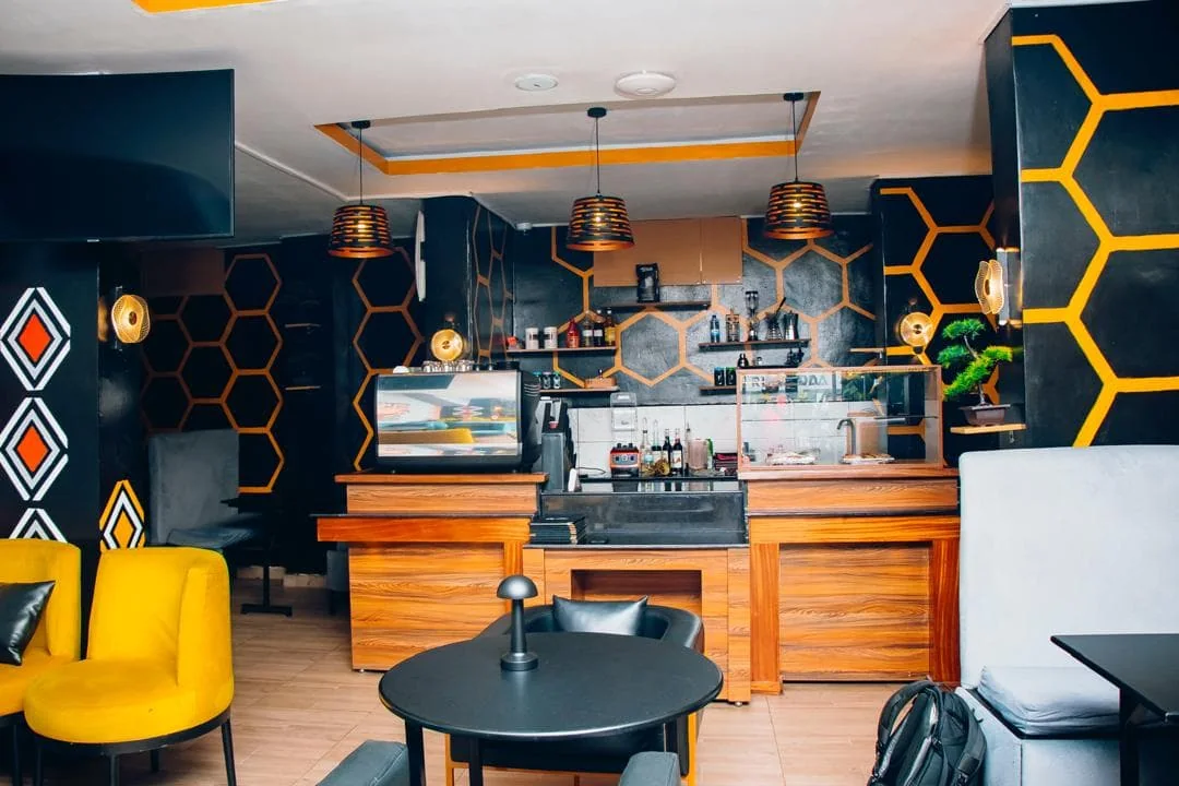 Indoor seating at Issa Coffee (57)